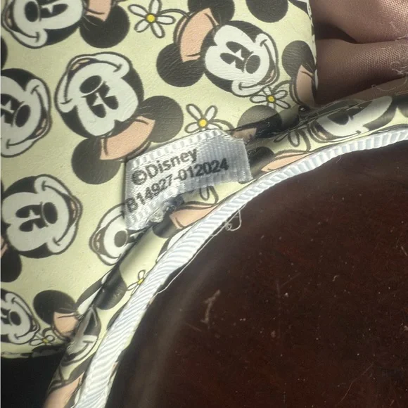 Disney Mickey Mouse Ears - Minnie Mouse pink bow - fits all - - Picture 4 of 5